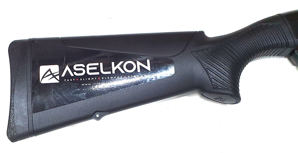 Охот. ружье Aselkon Redstone Extra Black плс. кал.12/76 710мм п/а инерц. сист., 5 д/н, кейс