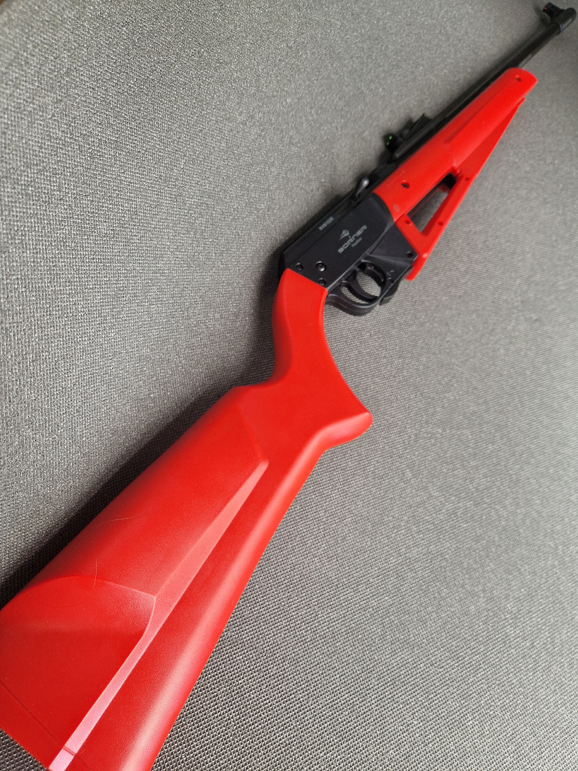 Яркая новинка: пневматические винтовки Borner FlexShot Red k.4,5мм multi-pump