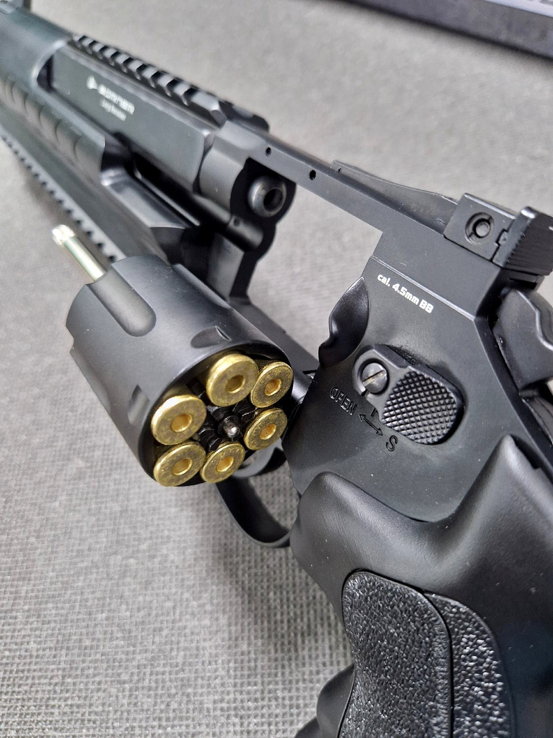 Borner Long Revolver — пневматический револьвер с удлиненным стволом
