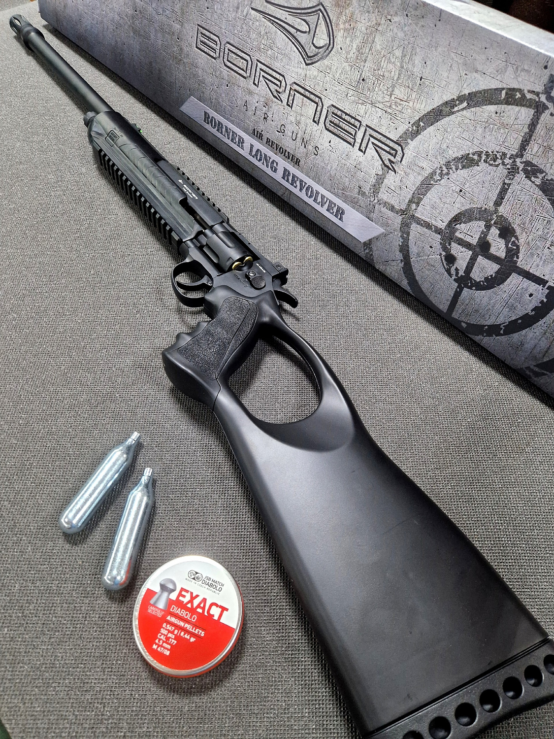 Borner Long Revolver — пневматический револьвер с удлиненным стволом